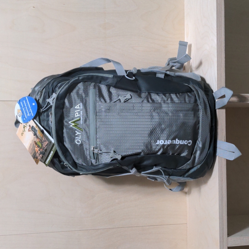 Olympia Conquerer 25L backpack in Sage Grey